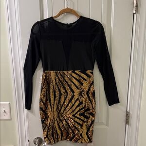 Chic Black and Gold Long Sleeve Dress